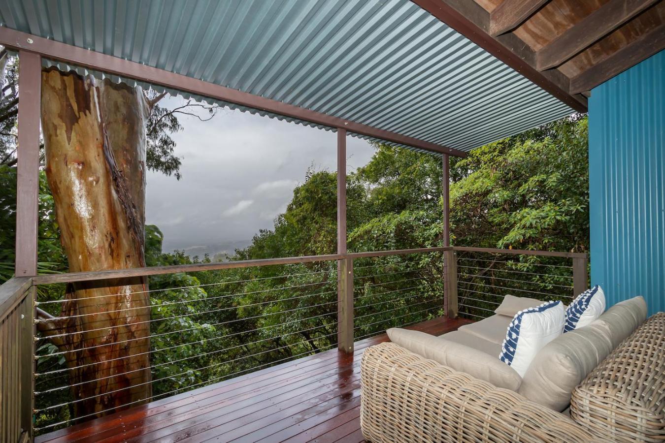 Treetops Seaview Montville Exterior photo