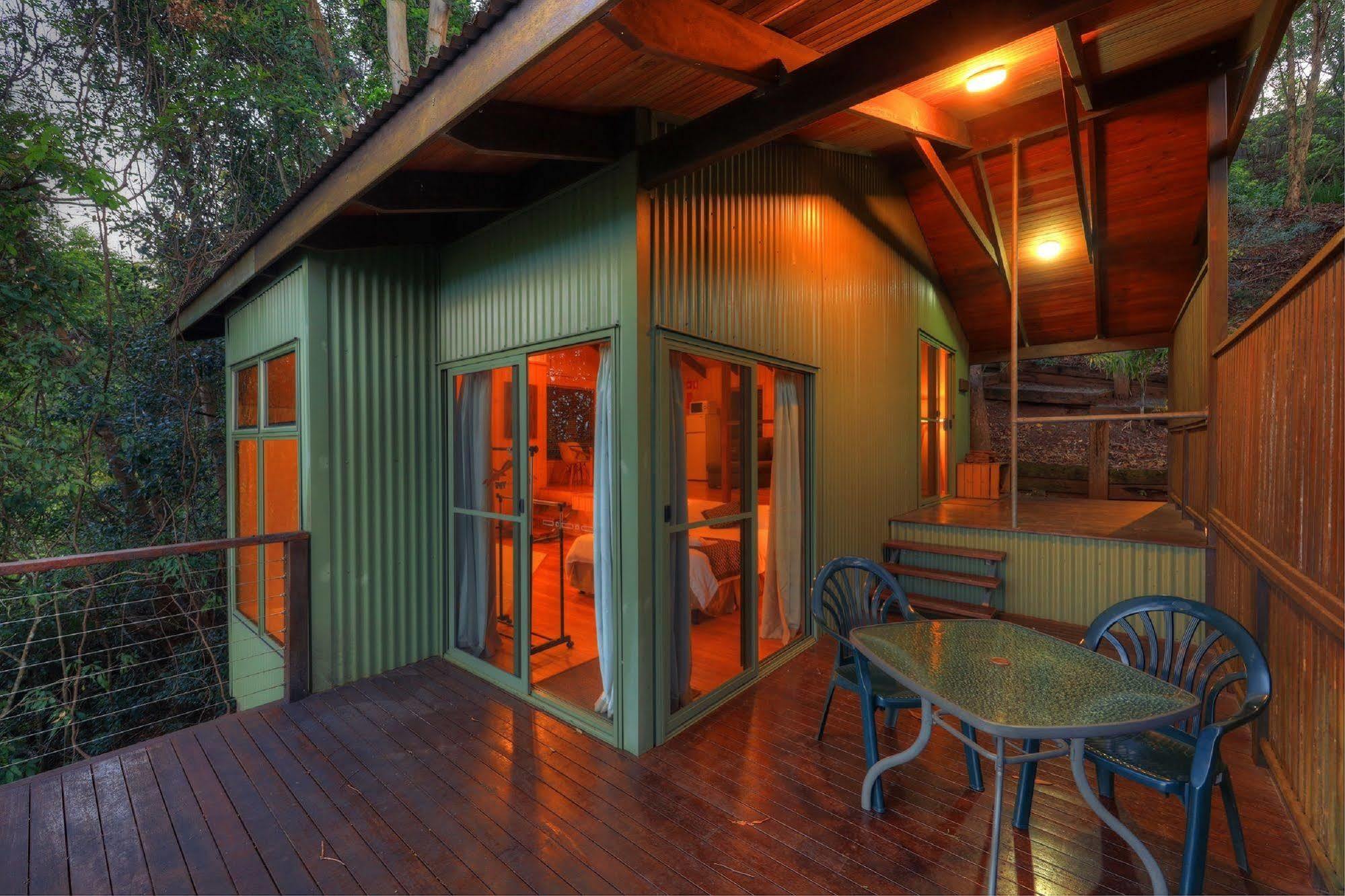 Treetops Seaview Montville Exterior photo